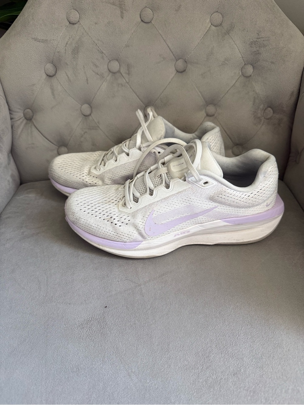 Nike Women's Size 9 White & purple Running Shoes